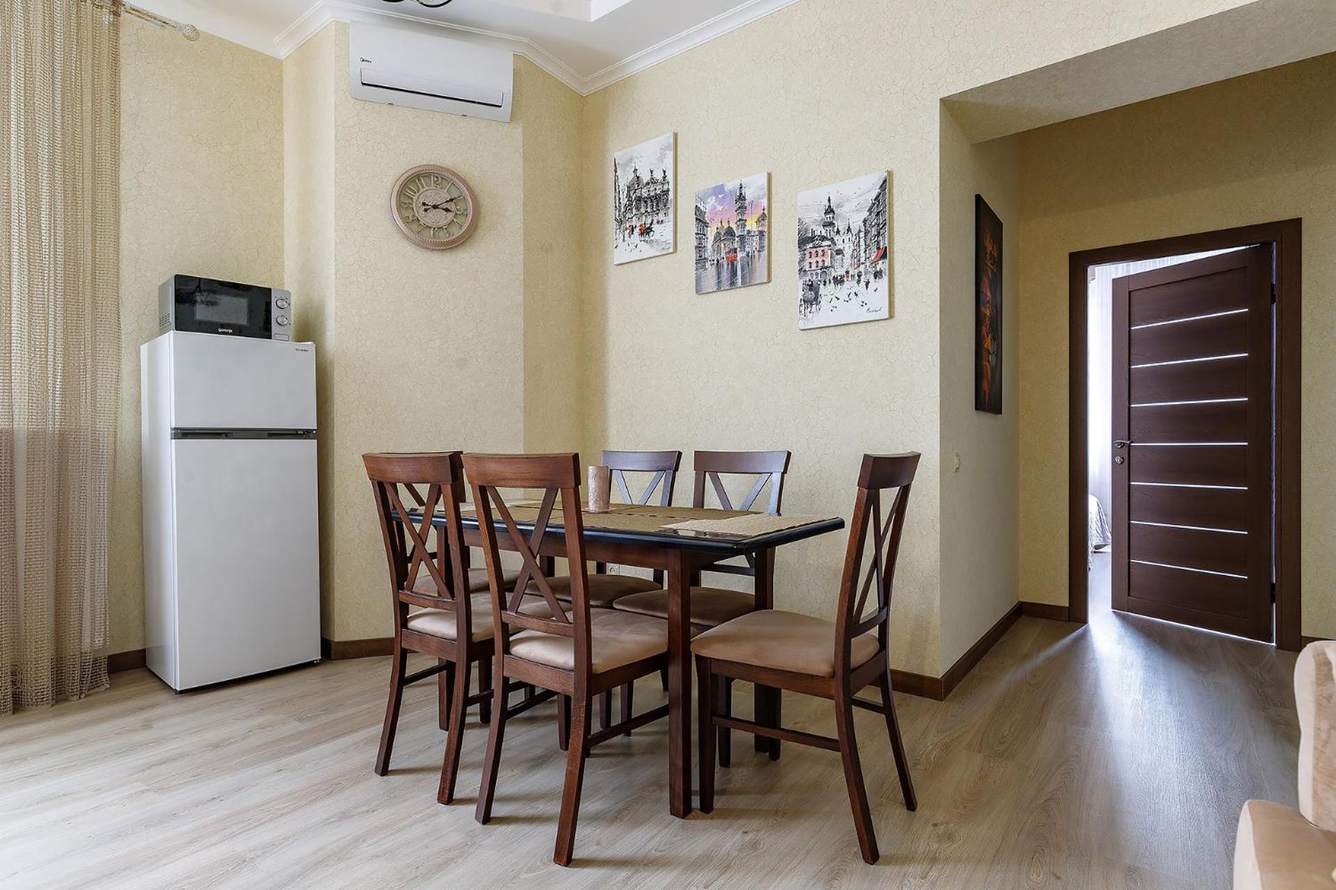 Historic Apartment Sofia In The Old Town リヴィウ エクステリア 写真